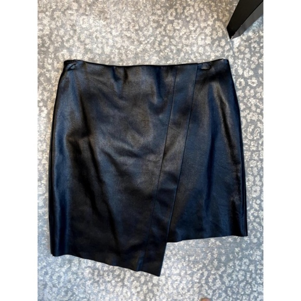 Zara Faux Leather Skirt in Black Size Large